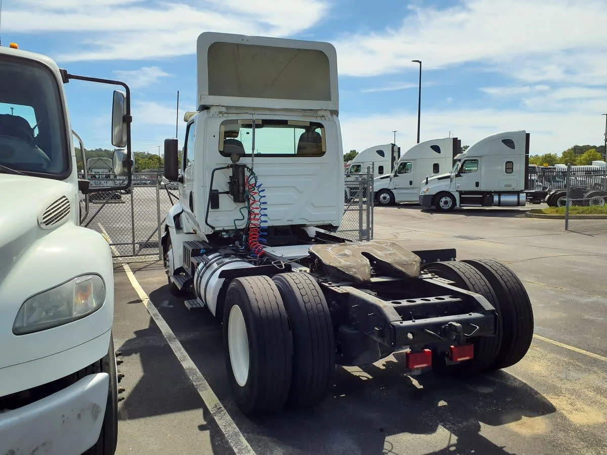 2019 International RH - image 6