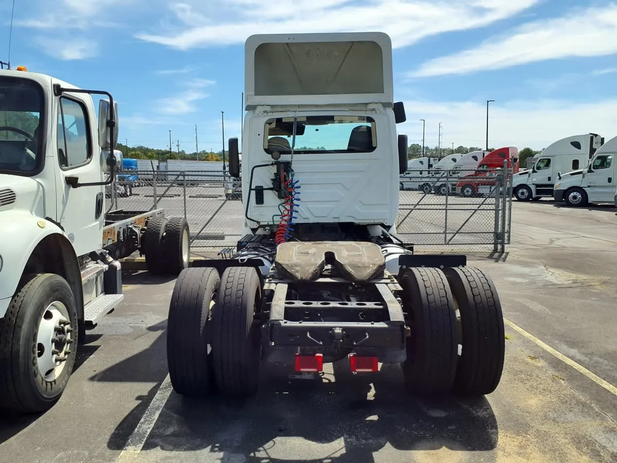 2019 International RH - image 5