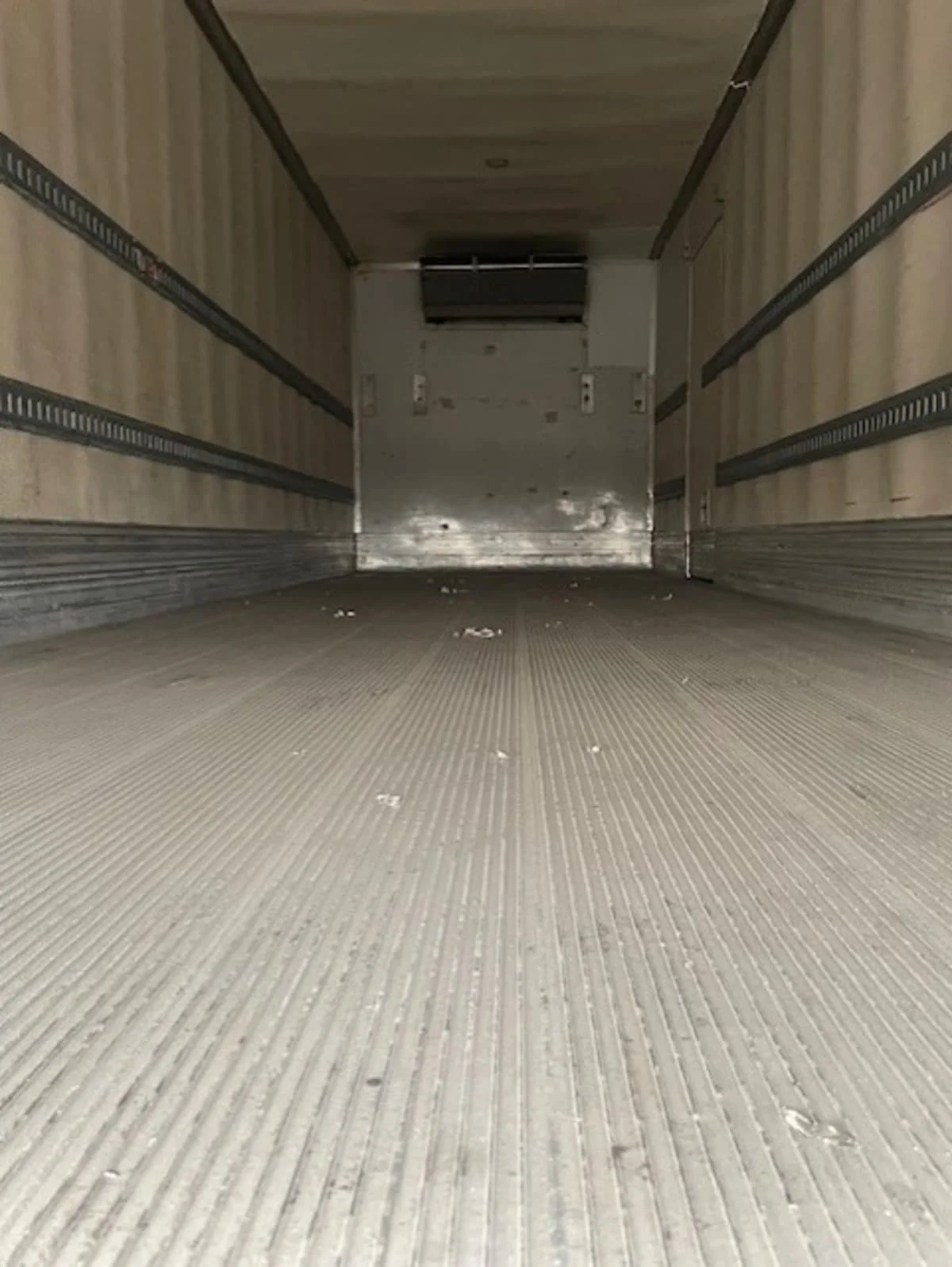 2018 International 4300 - image 9