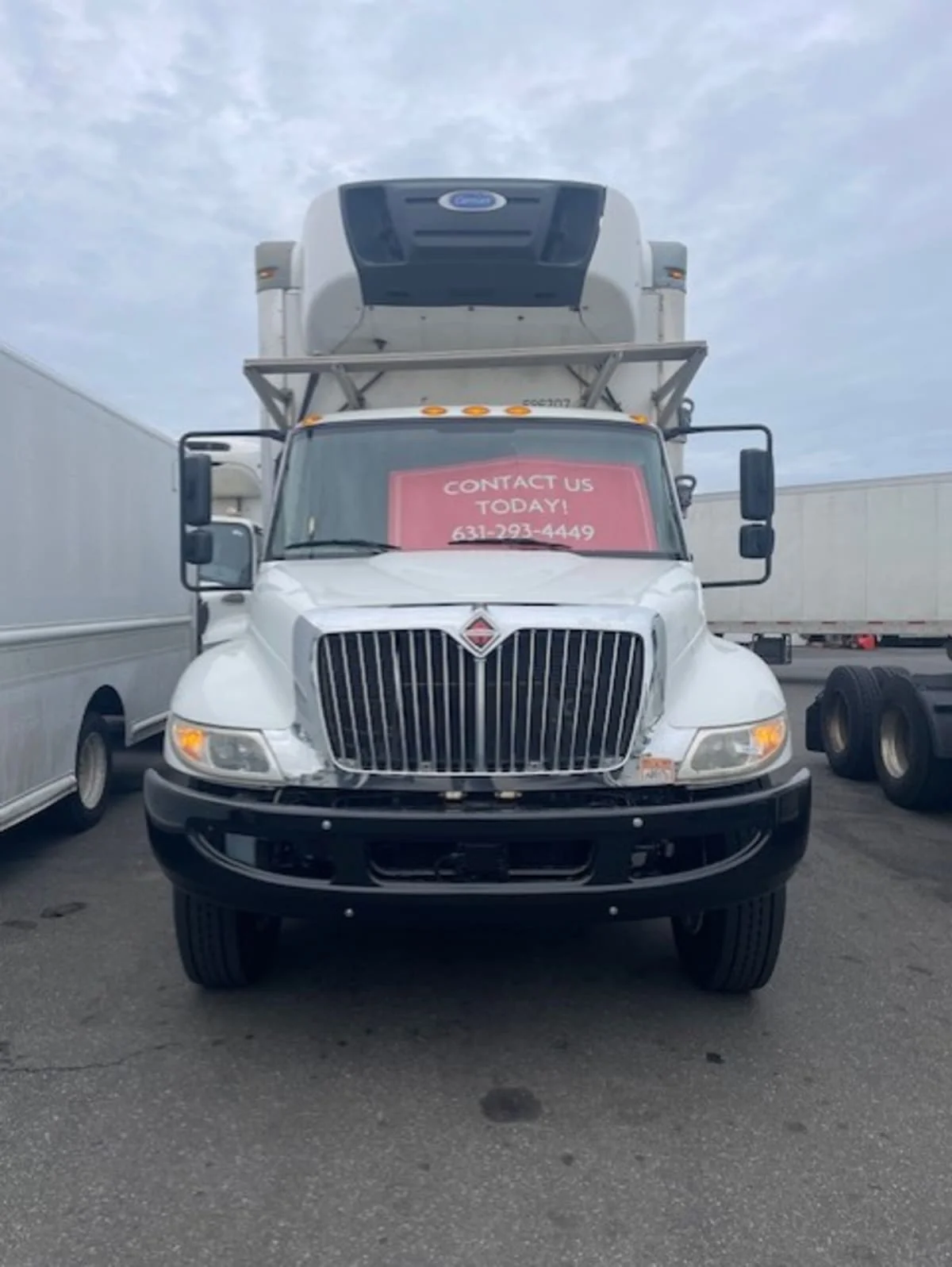 2018 International 4300 in Farmingdale, NY — photo 2