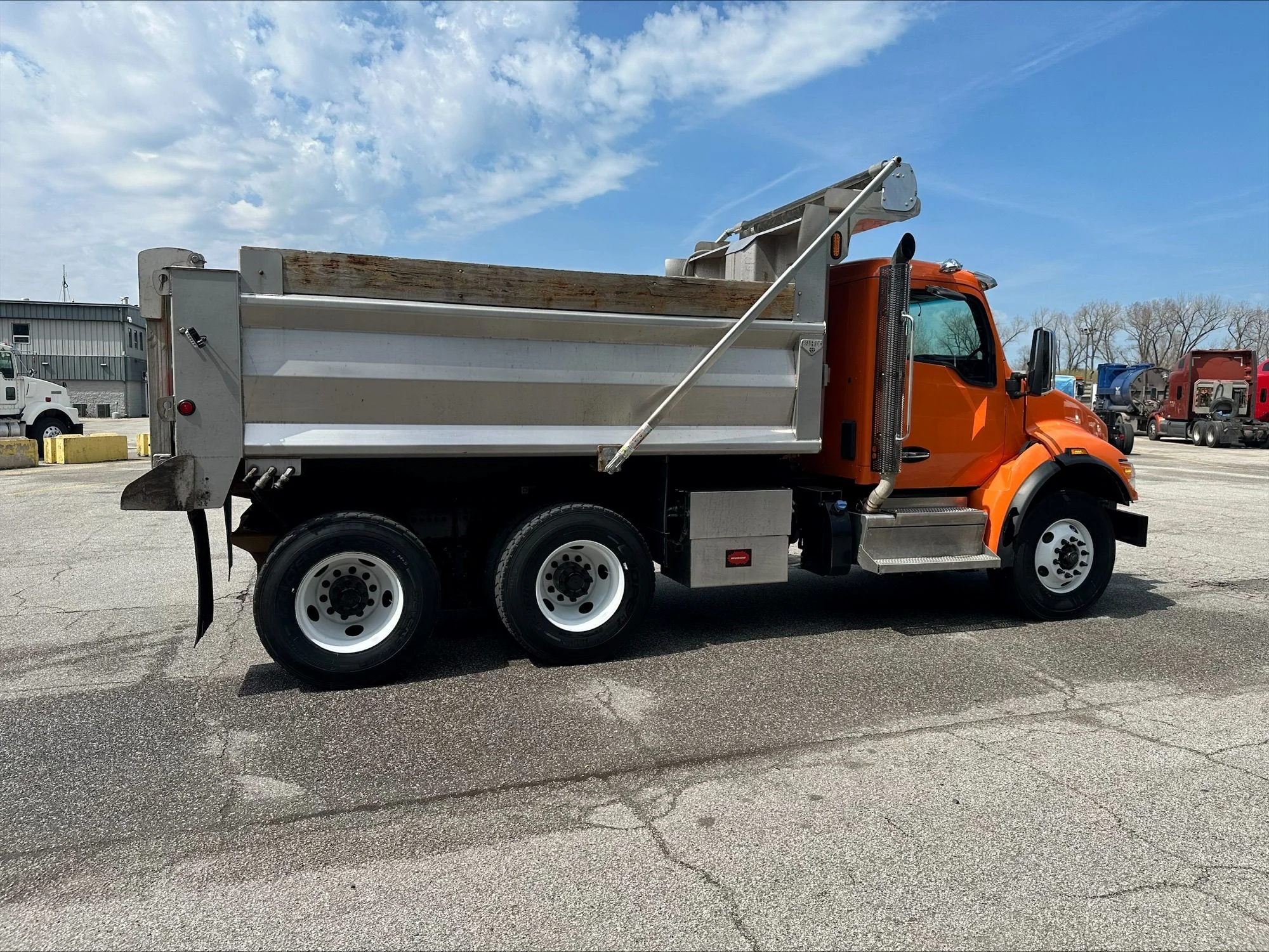 2024 Kenworth T480 in Portland, OR — photo 3