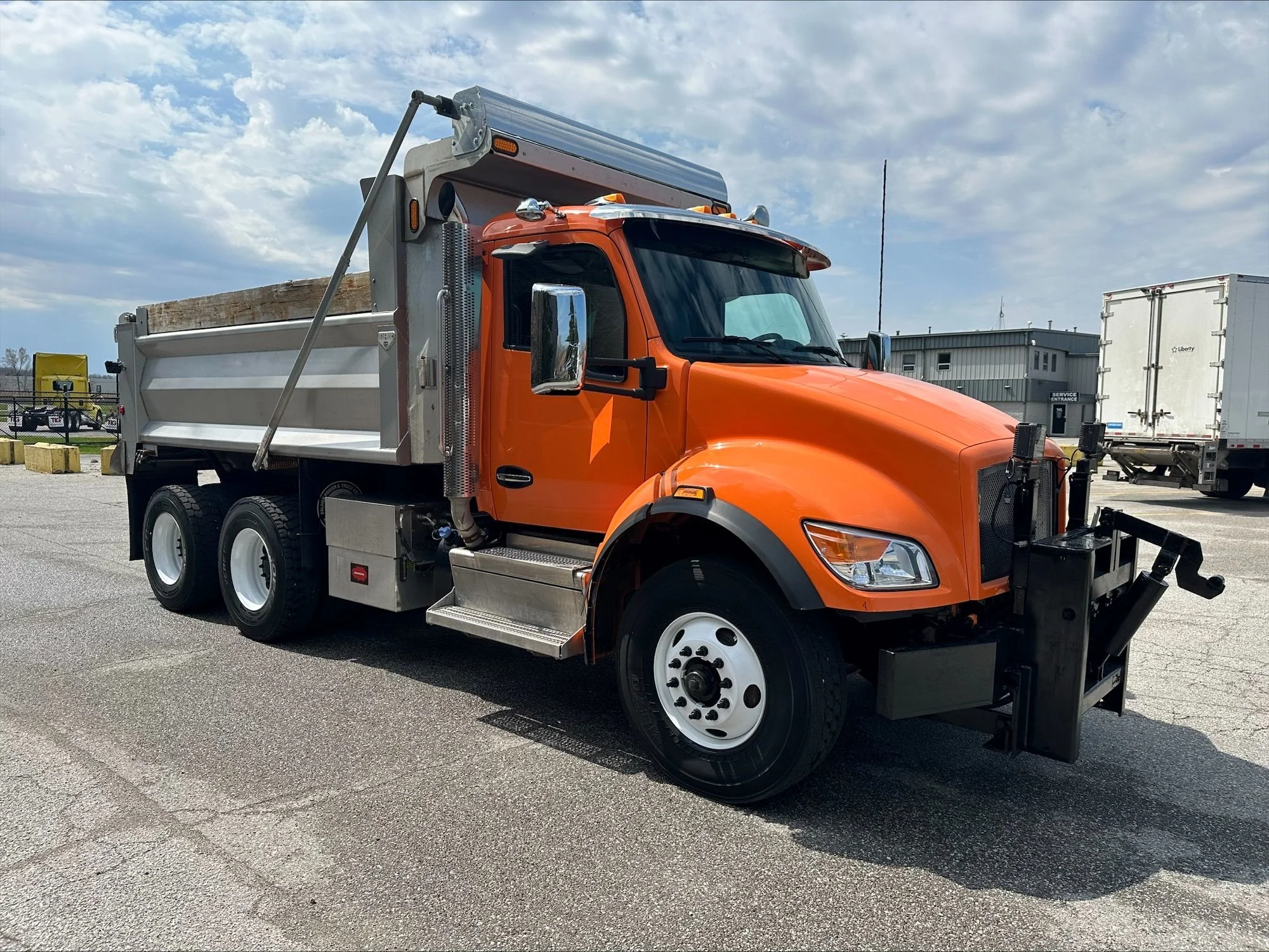 2024 Kenworth T480 in Portland, OR — photo 2