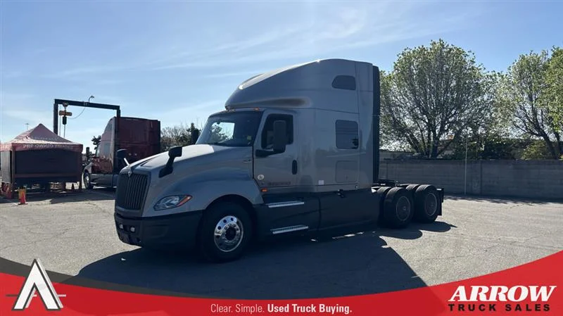 2022 International LT in Fontana, CA