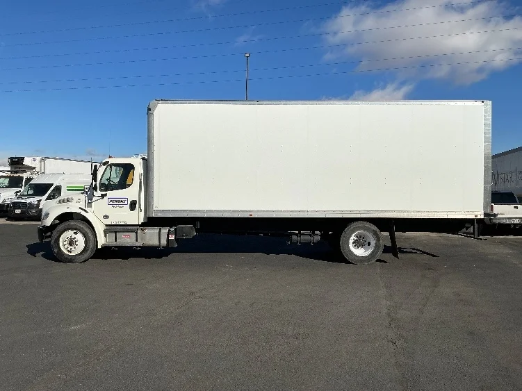 2022 Freightliner M2 106 in Aurora, CO — photo 4