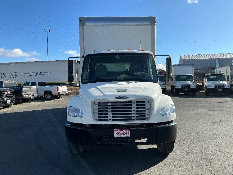2022 Freightliner M2 106 in Aurora, CO — photo 2