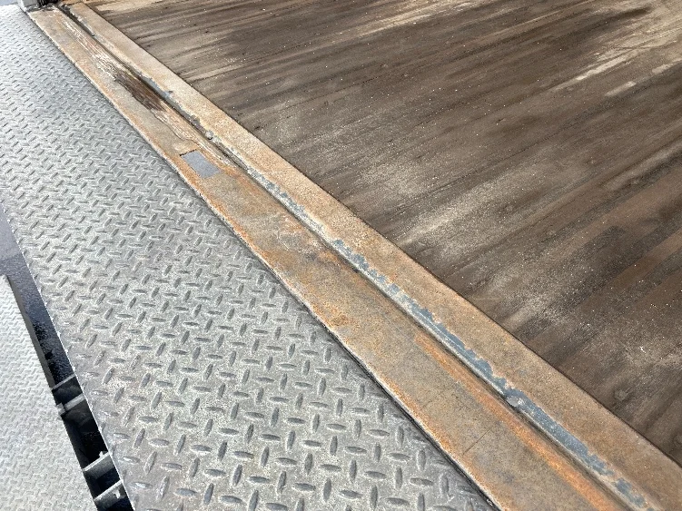 2020 Isuzu NQR - image 10