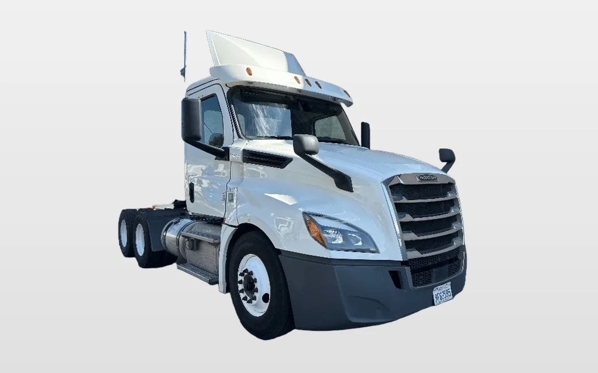2019 Freightliner - image 1