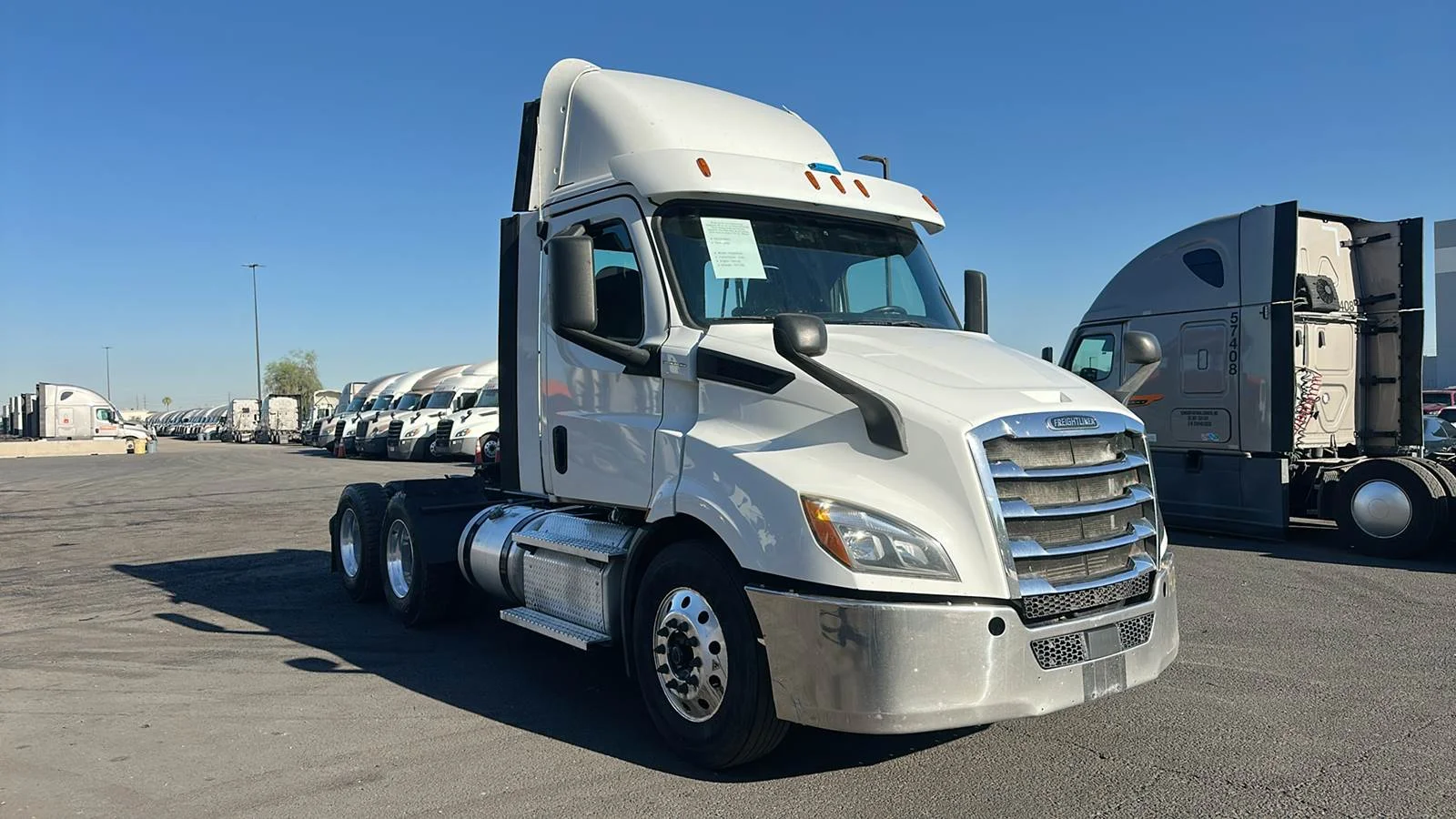 2020 Freightliner Cascadia in Phoenix, AZ