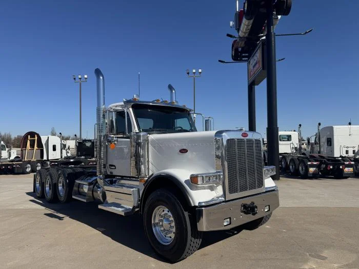 2026 Peterbilt 589 - image 7