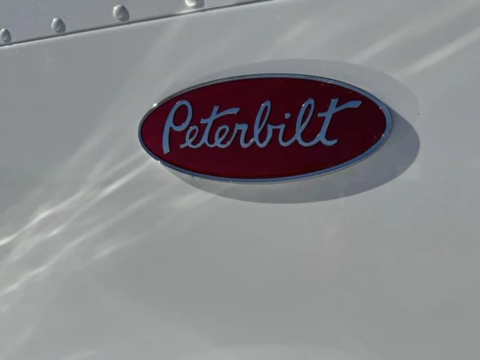 2026 Peterbilt 589 - image 12