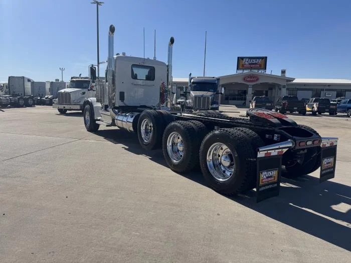2026 Peterbilt 589 - image 5