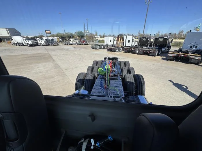 2026 Peterbilt 589 - image 19