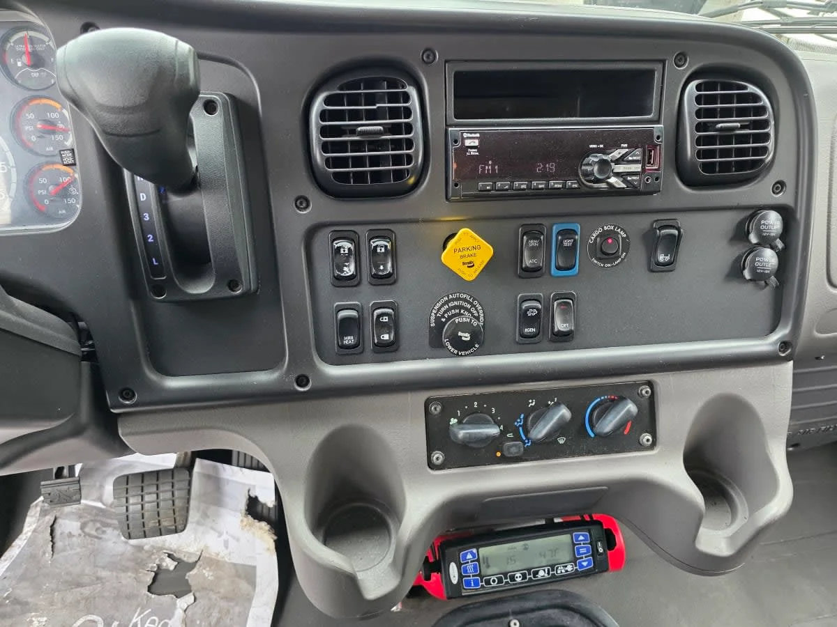 2020 Freightliner M2 106 in Bensalem, PA — photo 12