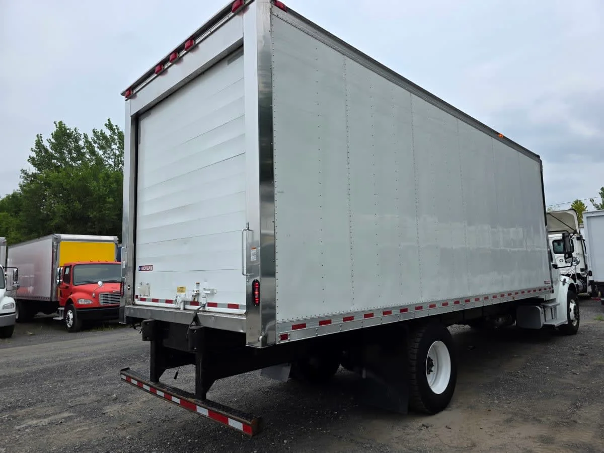 2020 Freightliner M2 106 in Bensalem, PA — photo 4