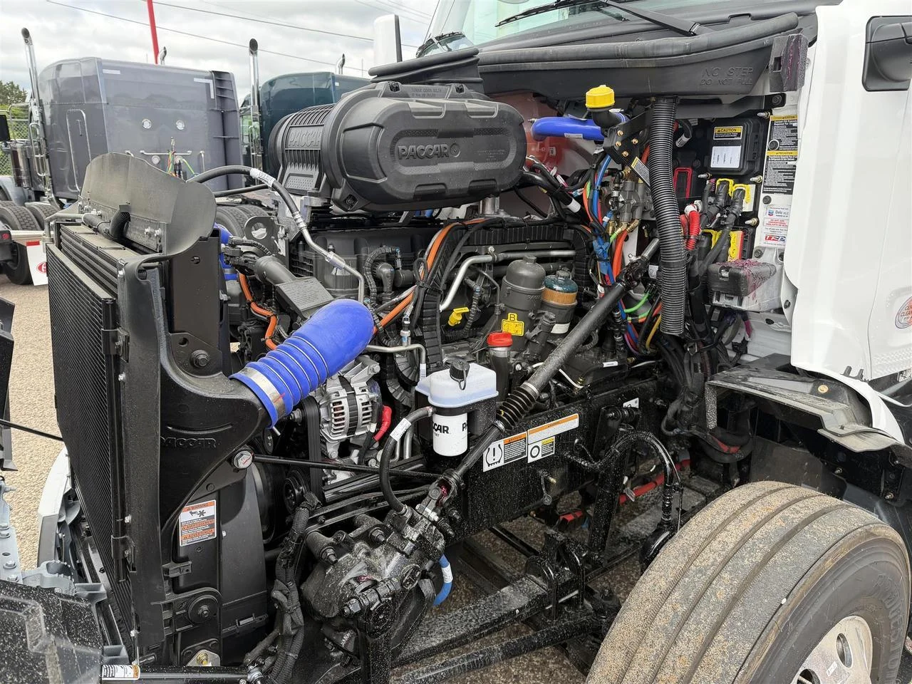 2027 Peterbilt 579 in Eau Claire, WI — photo 5