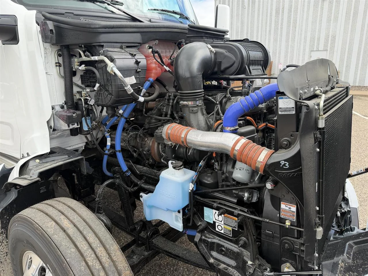 2027 Peterbilt 579 in Eau Claire, WI — photo 4