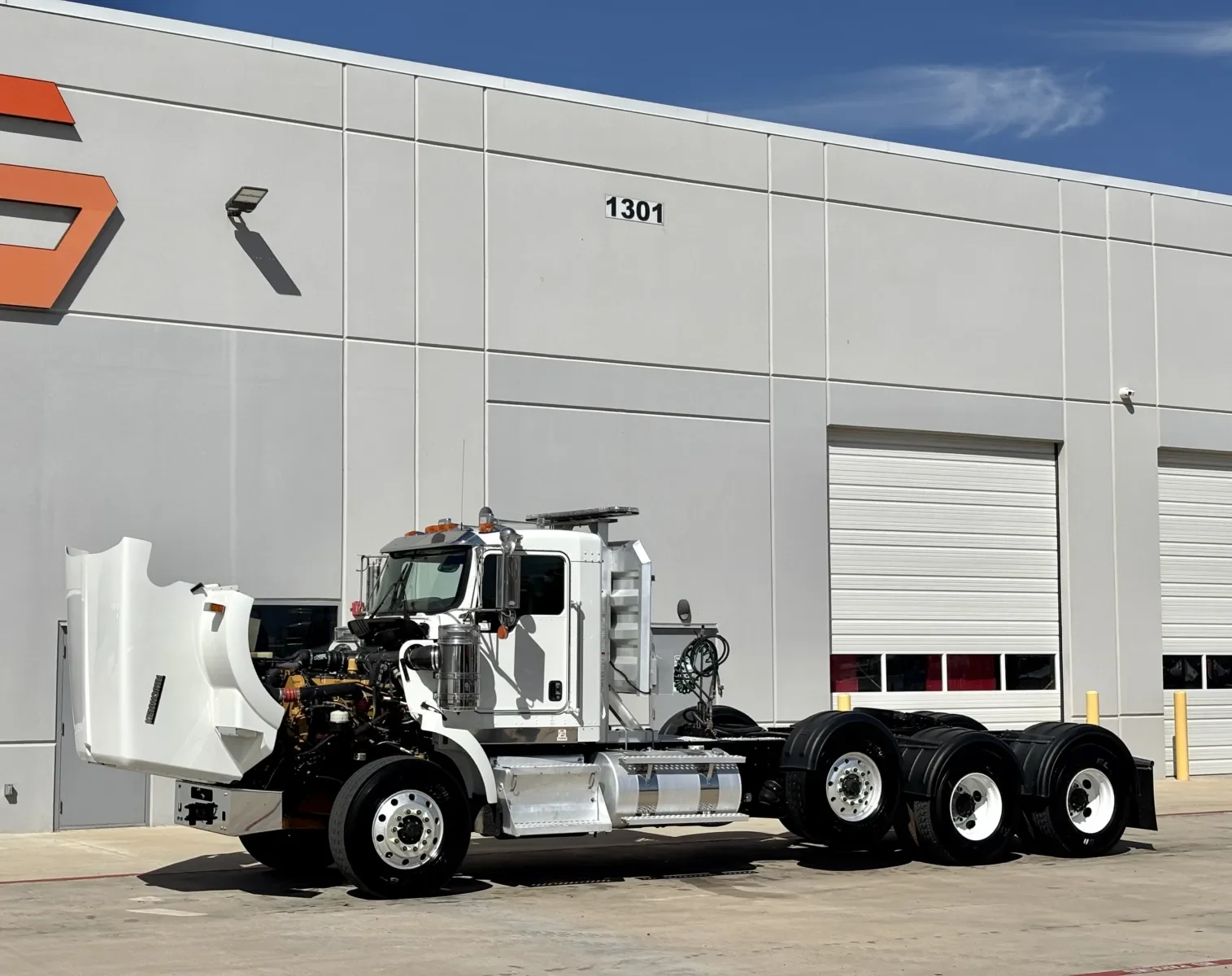 2018 Kenworth T800 - image 10