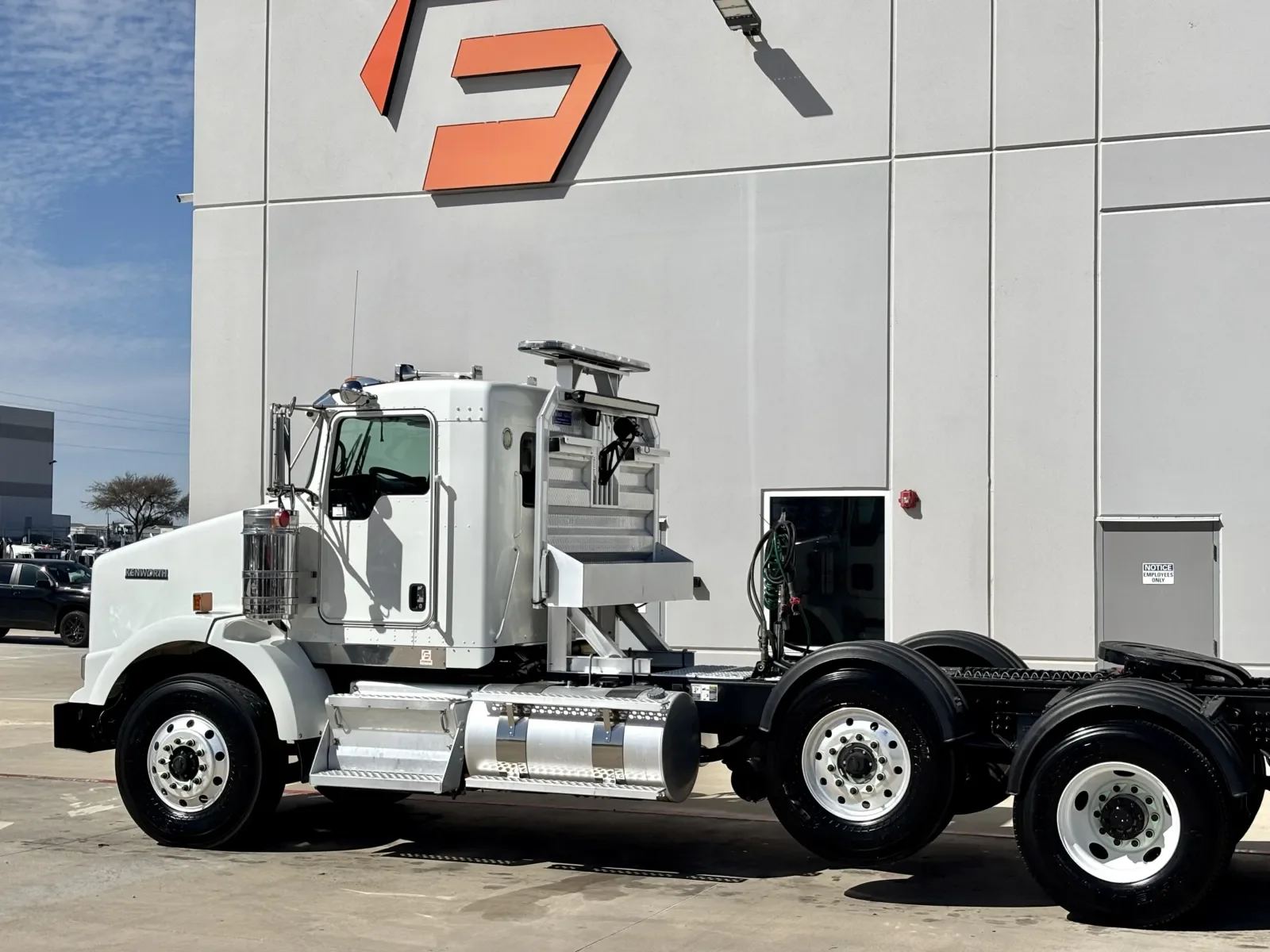 2018 Kenworth T800 - image 8
