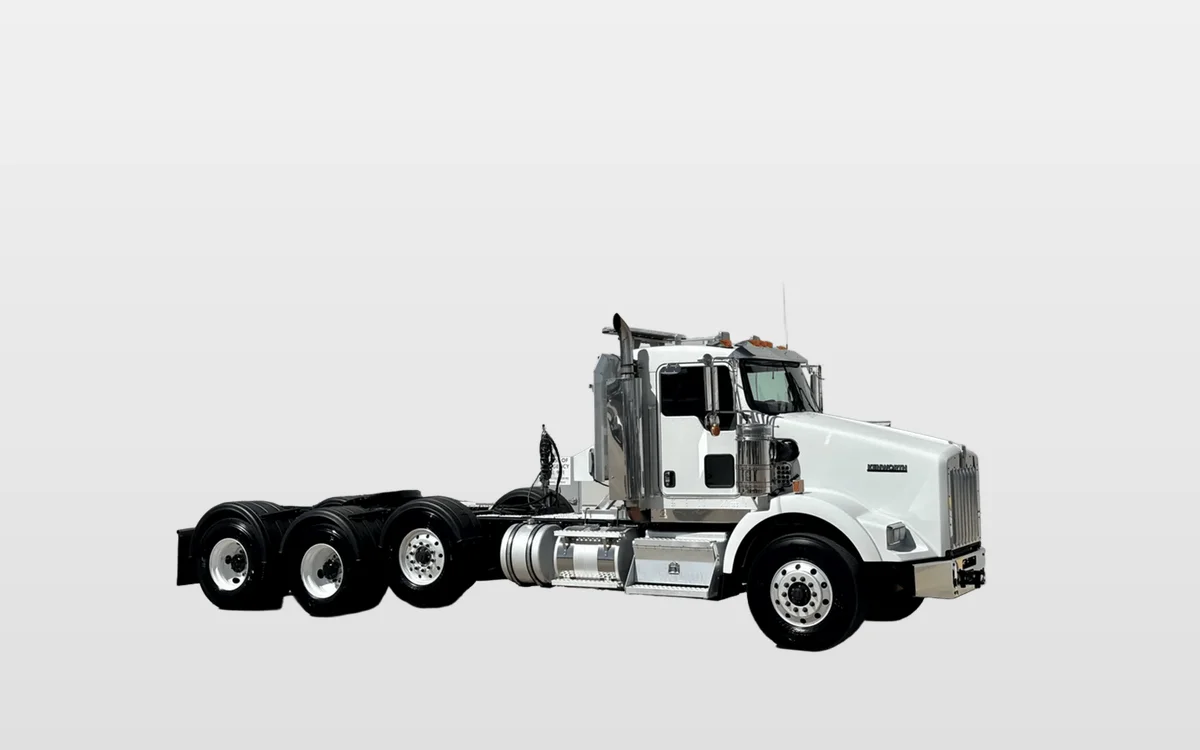 2018 Kenworth T800 - image 1