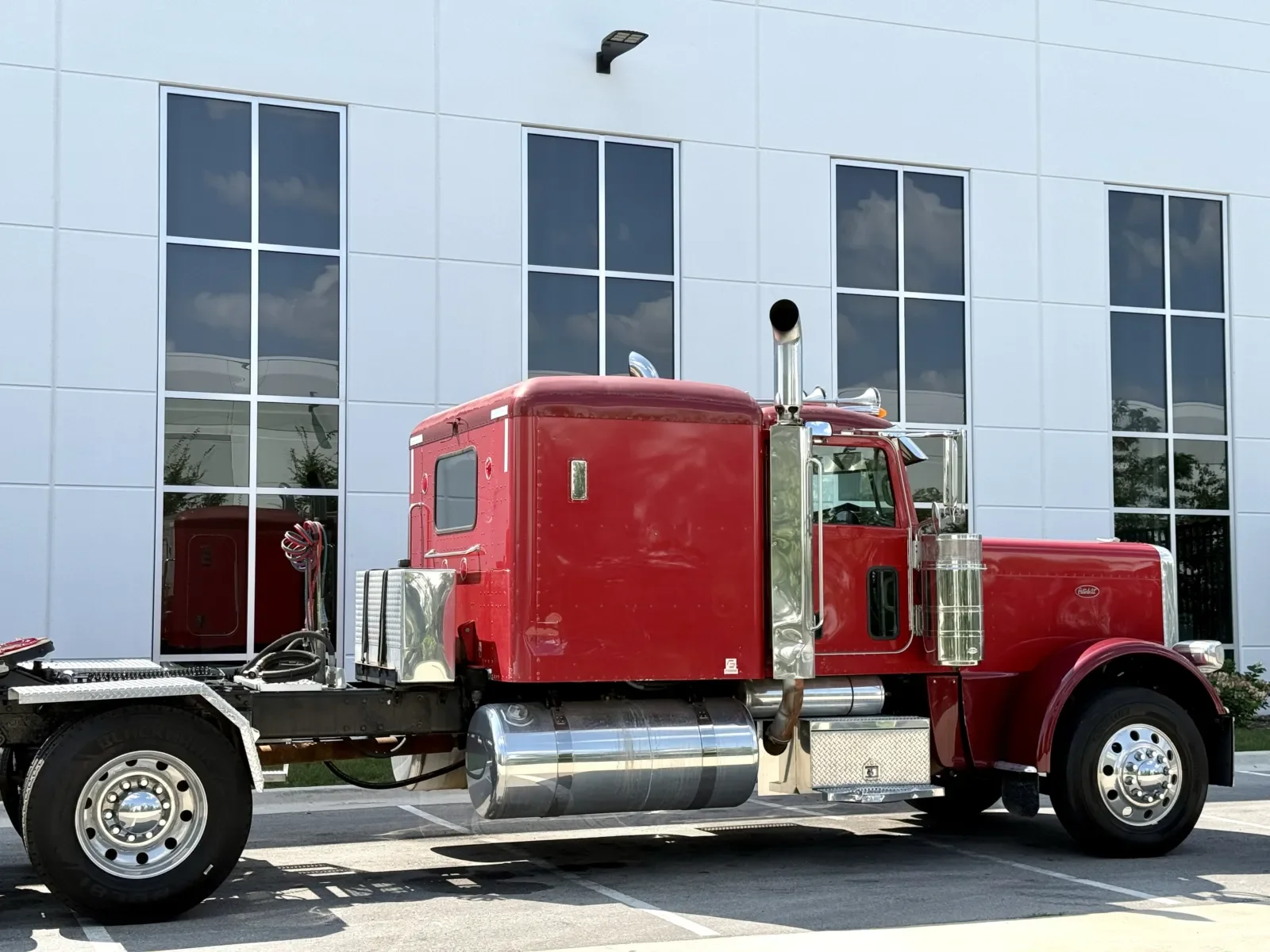 2008 Peterbilt 389 in New Lenox, IL — photo 7