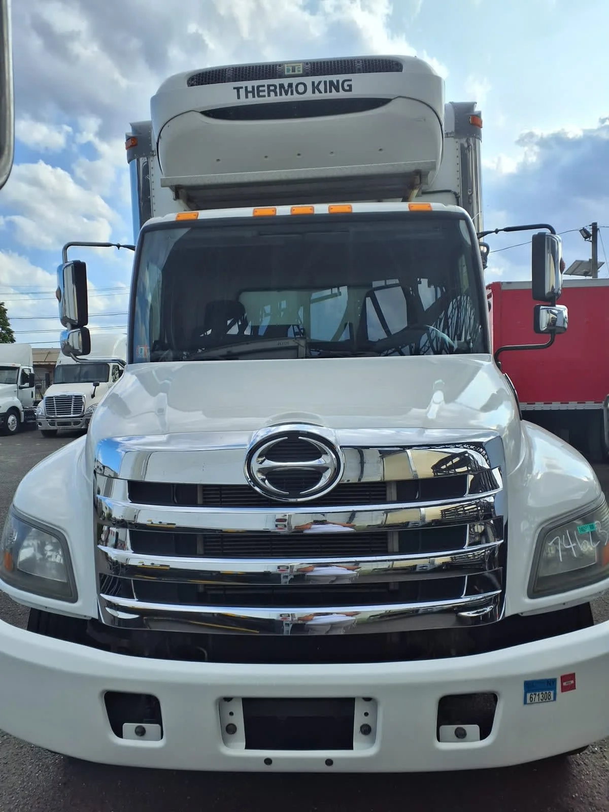 2018 Hino 268 in Newark, NJ — photo 2