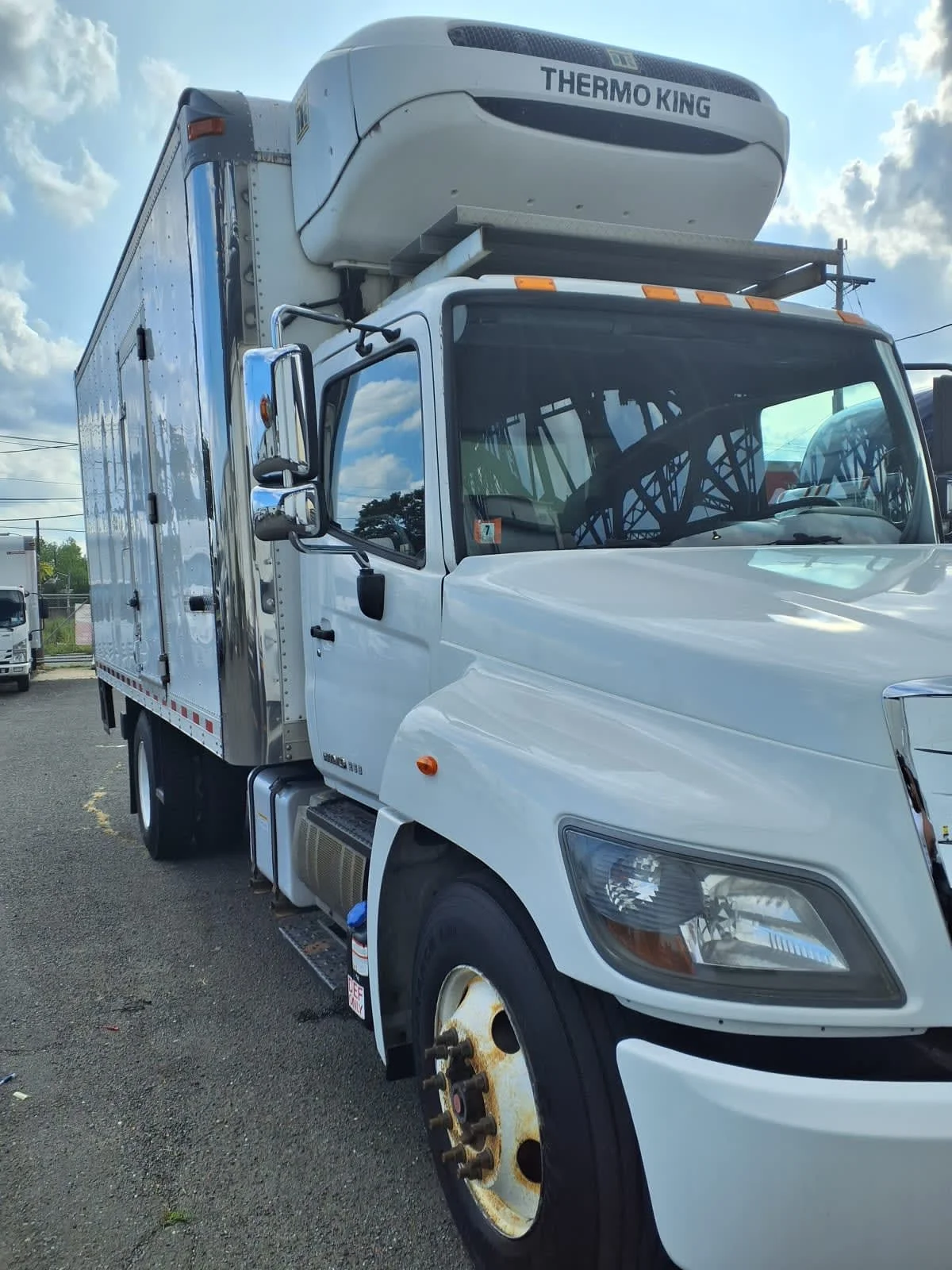 2018 Hino 268 in Newark, NJ — photo 3