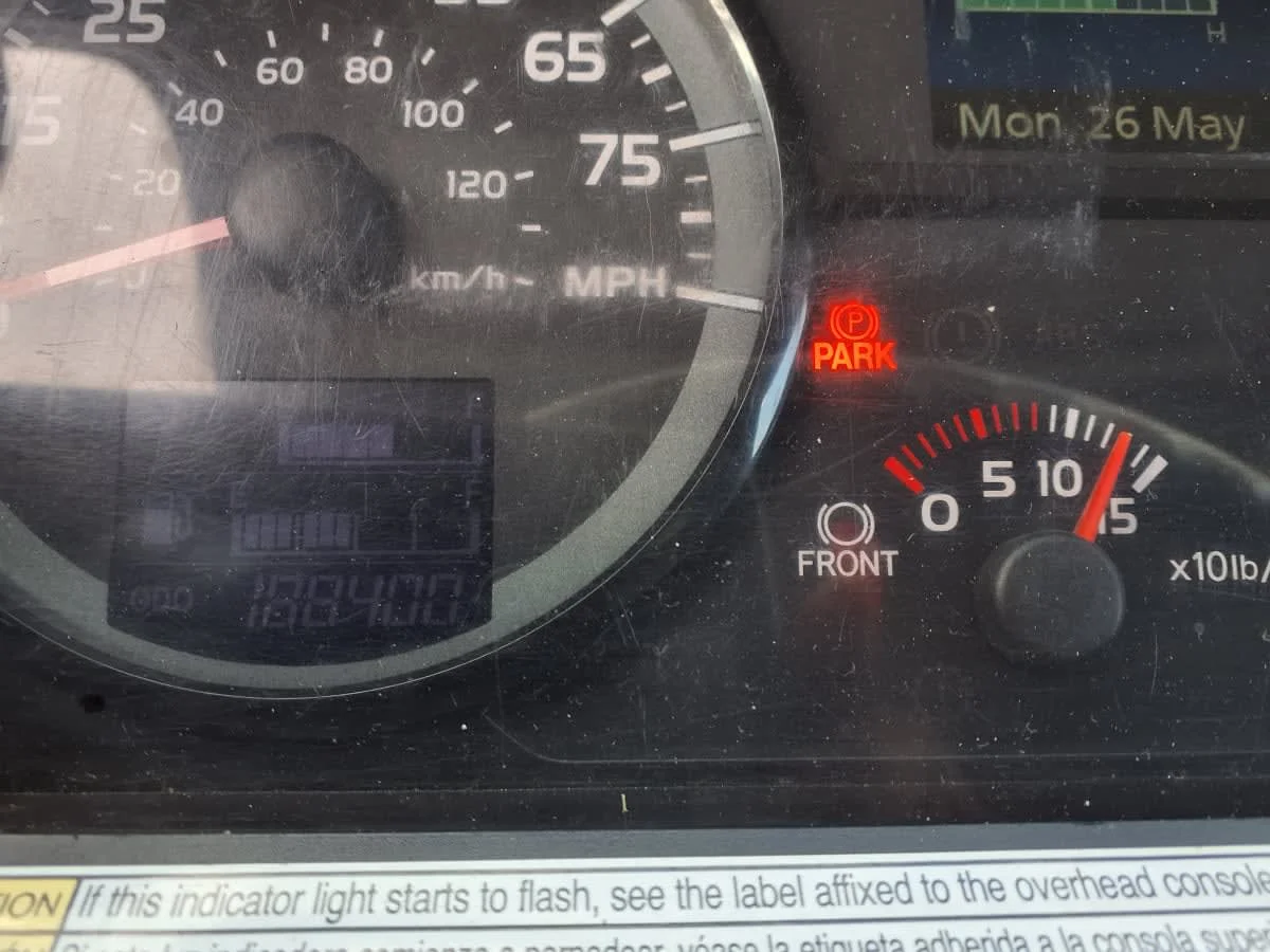 2018 Hino 268 - image 13