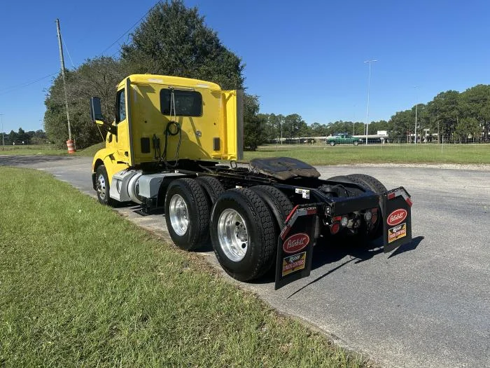 2021 Peterbilt 579 in Mobile, AL — photo 7