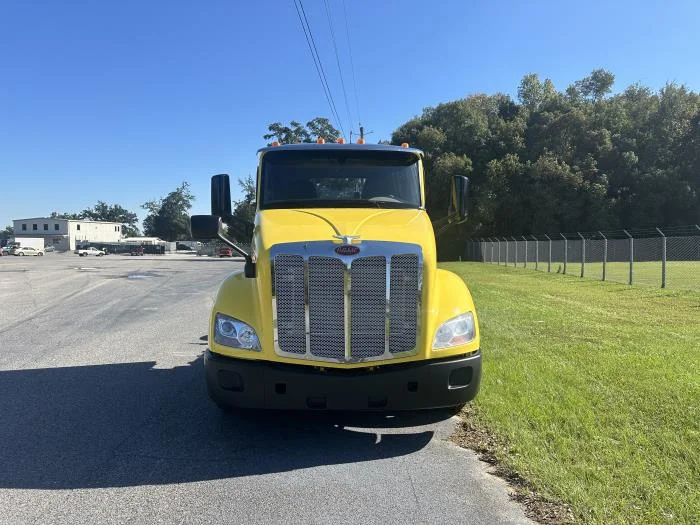 2021 Peterbilt 579 in Mobile, AL — photo 5