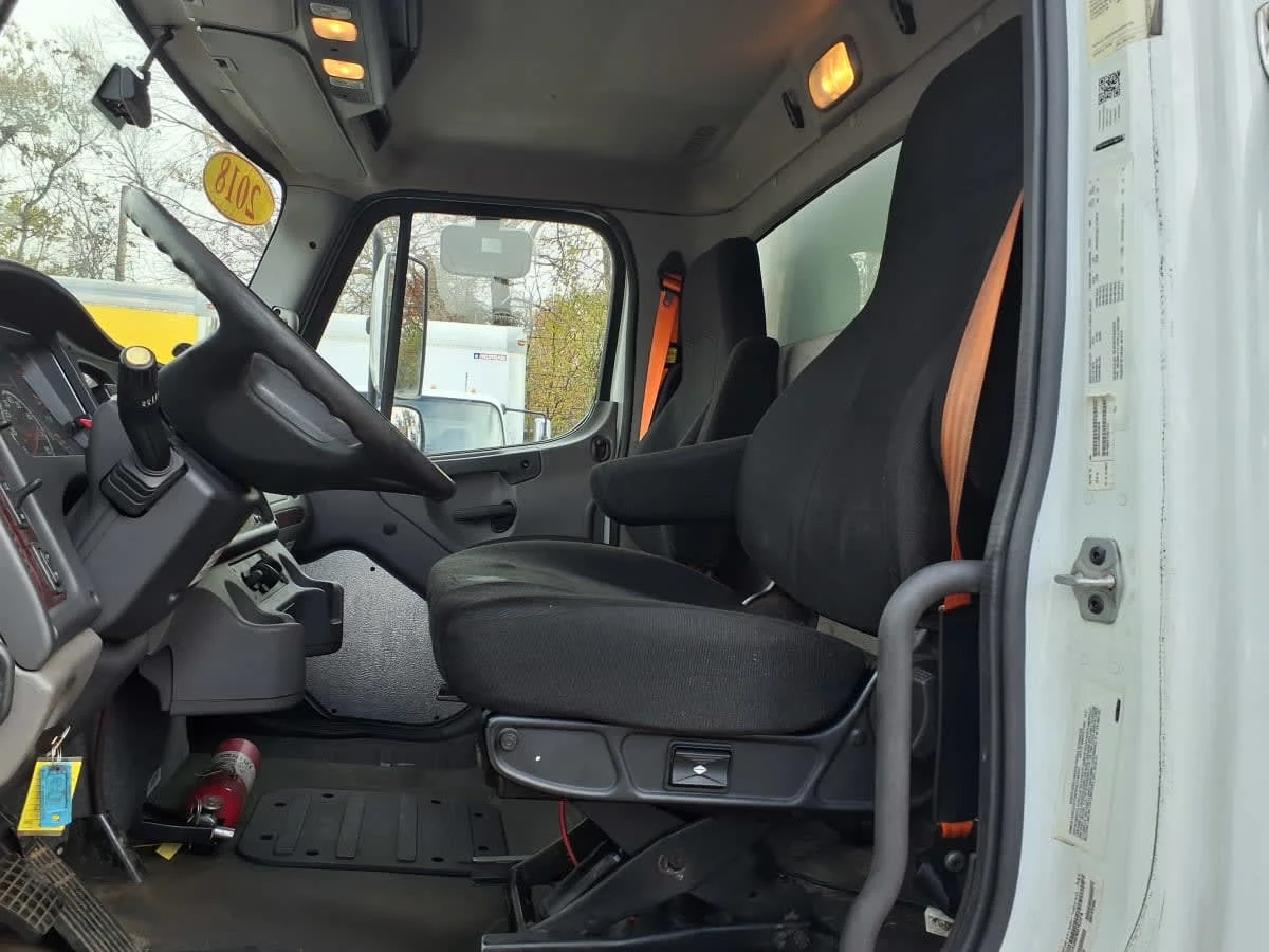 2018 Freightliner M2 106 in Bensalem, PA — photo 7