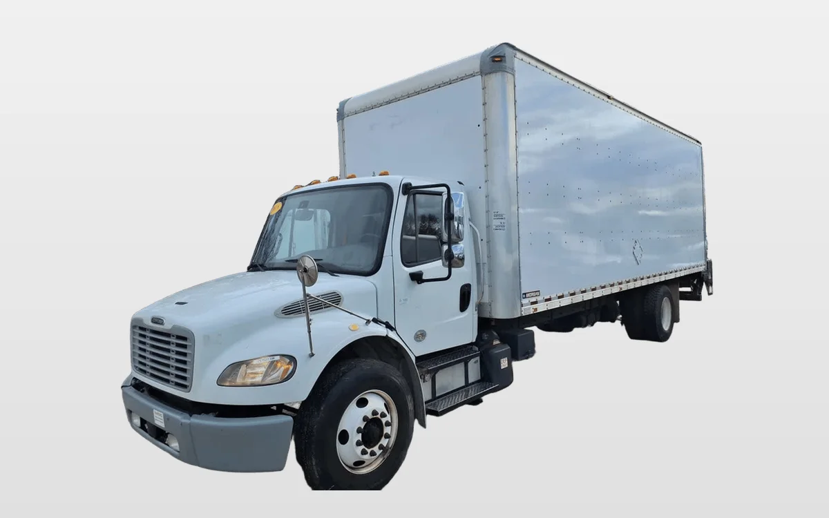 2018 Freightliner M2 106 - image 1