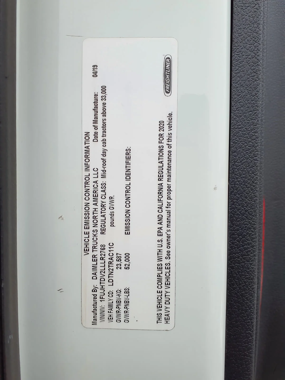 2020 Freightliner Cascadia in Oak Creek, WI — photo 9