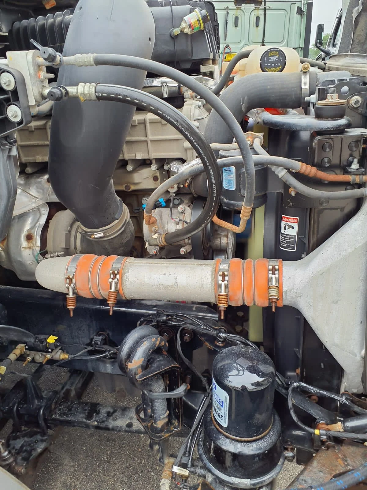 2020 Freightliner Cascadia in Oak Creek, WI — photo 10