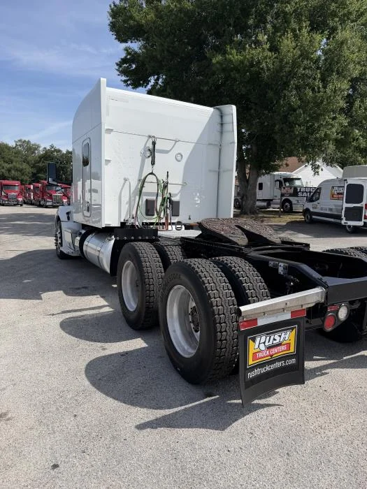 2022 Peterbilt 579 — photo 6