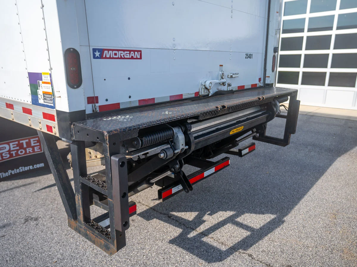 2020 Peterbilt 337 in Duncan, SC — photo 12