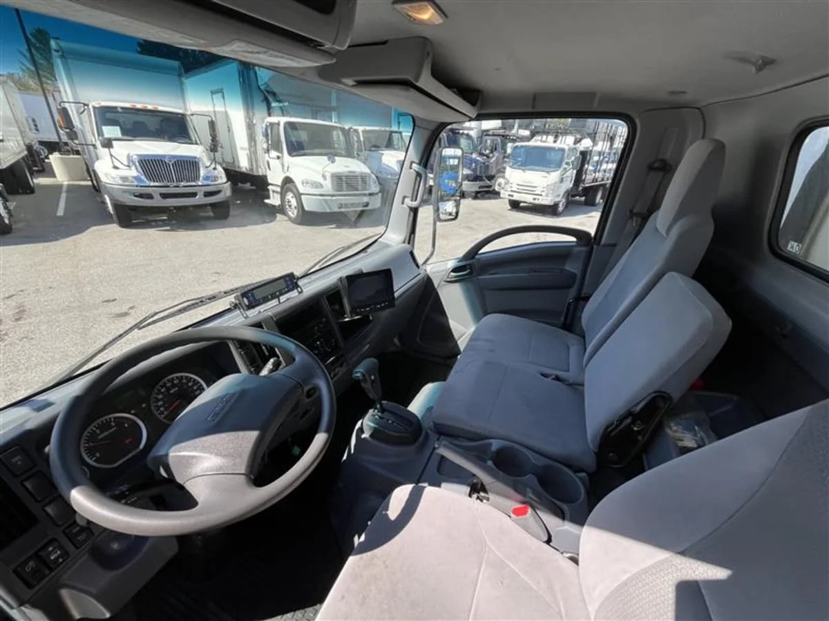 2020 Isuzu NQR in Beltsville, MD — photo 8