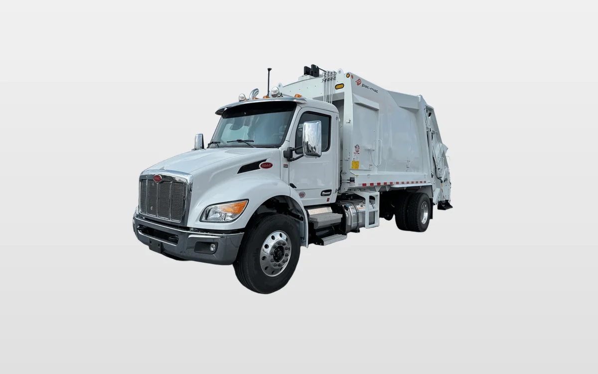 2025 PETERBILT 537 - image 1