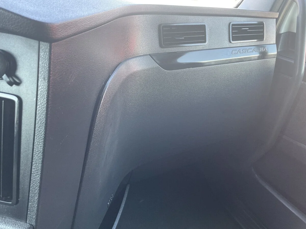 2024 Freightliner Cascadia - image 16