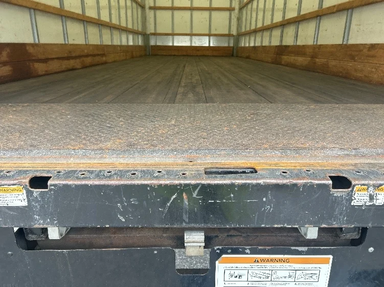 2021 International MV - image 9