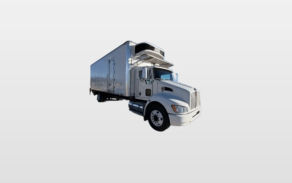 2022 Kenworth T270 - image 1