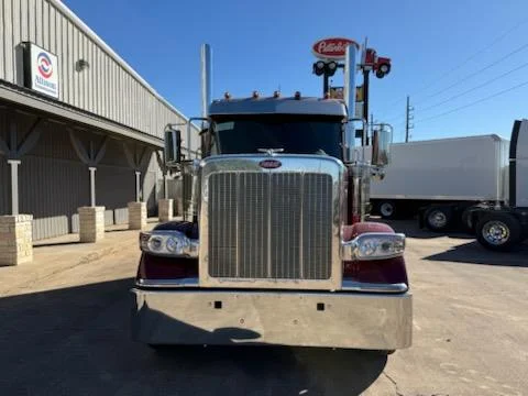 2026 Peterbilt 589 - image 3