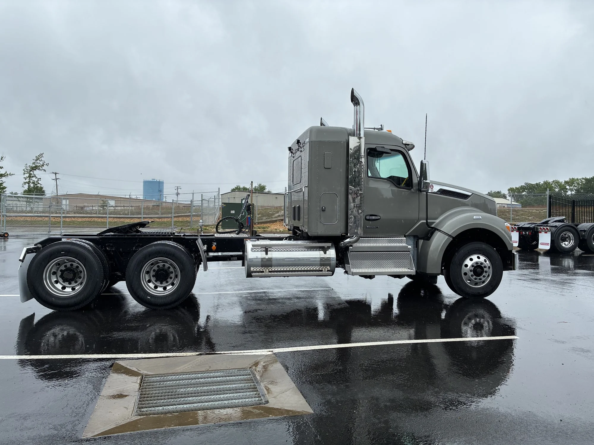 2027 Kenworth T880 in Ashland, VA — photo 6