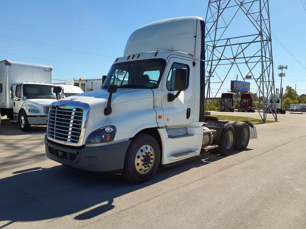 2019 Freightliner Cascadia in Indianapolis, IN