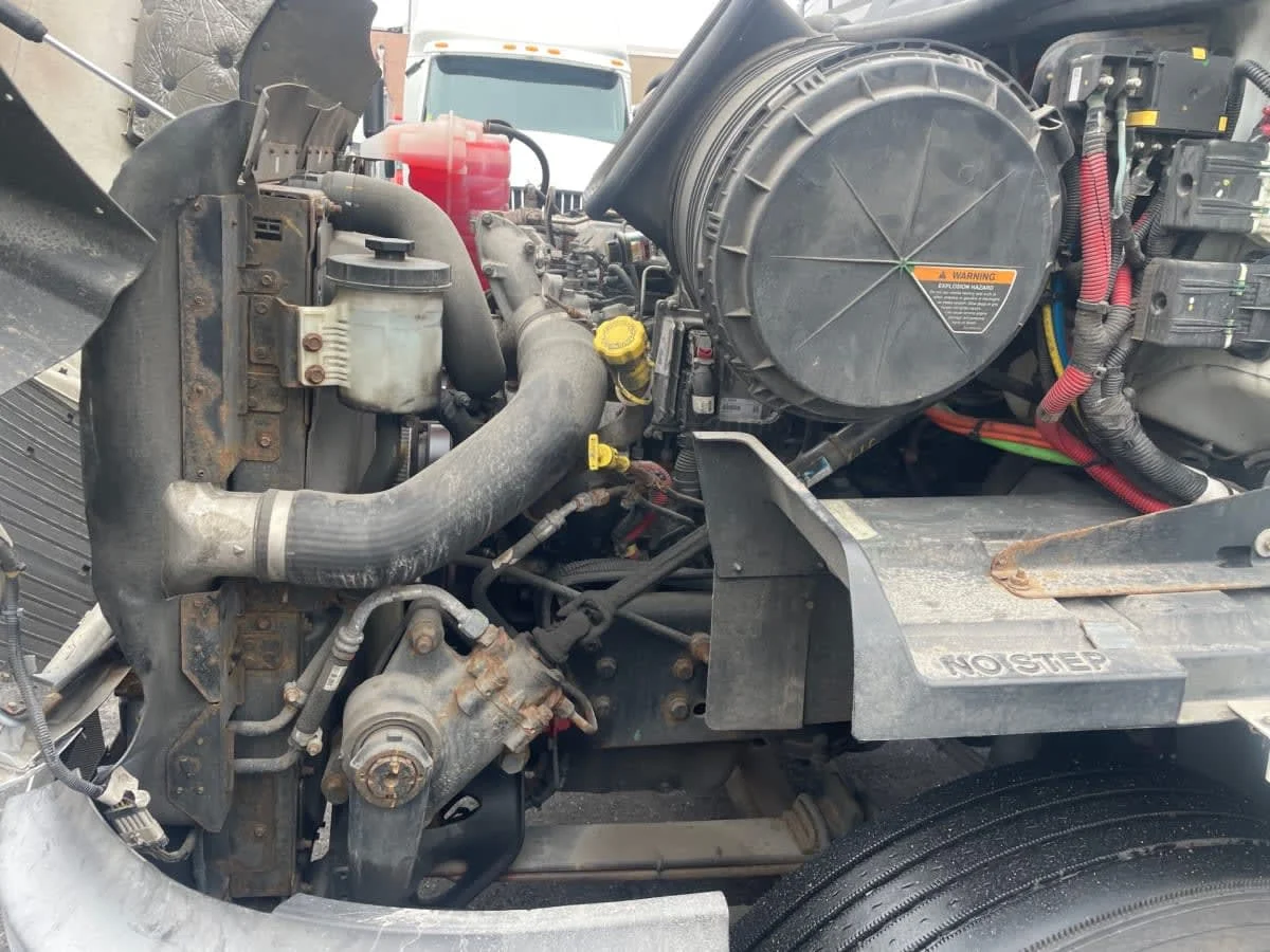 2019 International RH - image 8