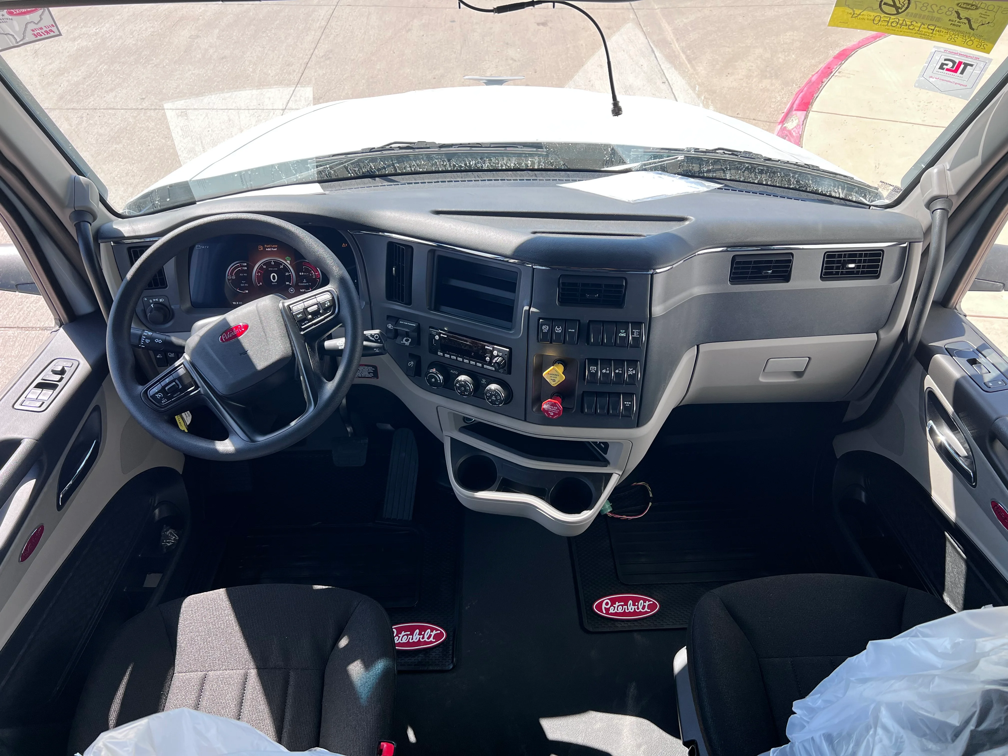 2027 Peterbilt 579 in O'fallon, MO — photo 10