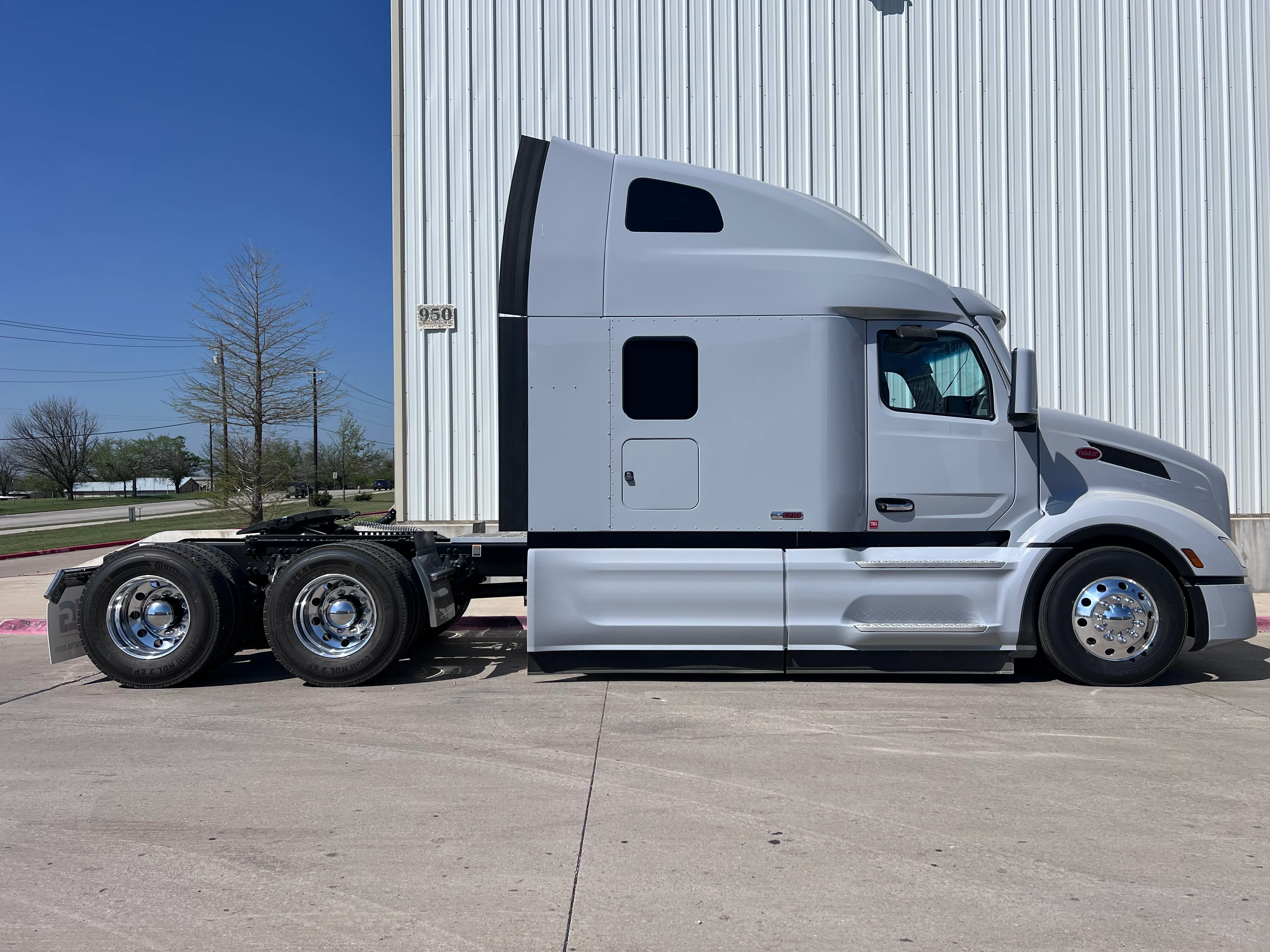 2027 Peterbilt 579 in O'fallon, MO — photo 6