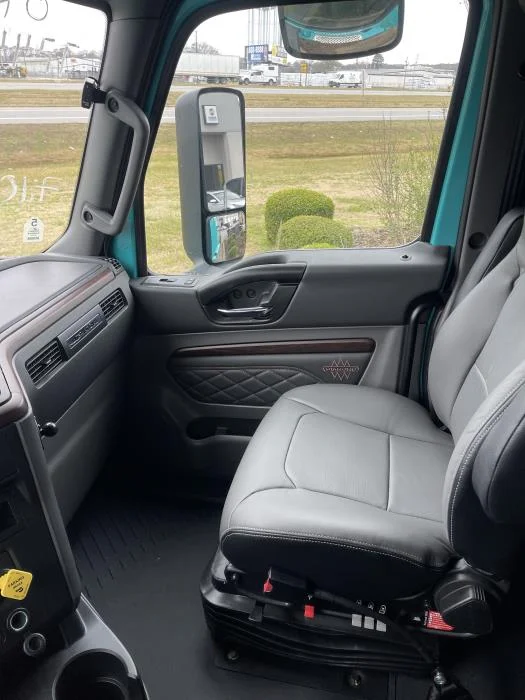 2026 International LT - image 10