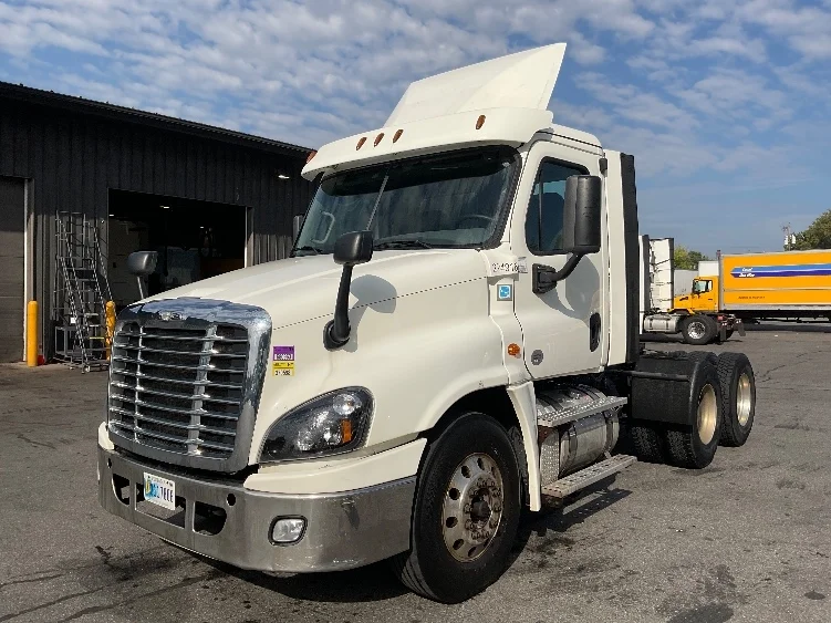 2019 Freightliner Cascadia in Albany, NY