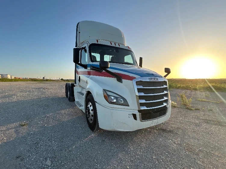 2019 Freightliner Cascadia in Sturtevant, WI