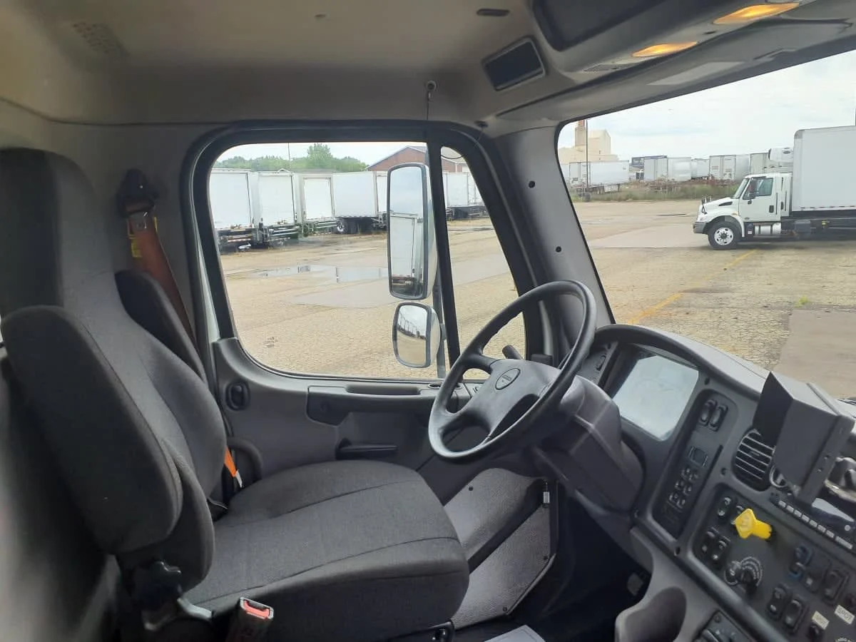 2022 Freightliner M2 106 in Wayland, MI — photo 7